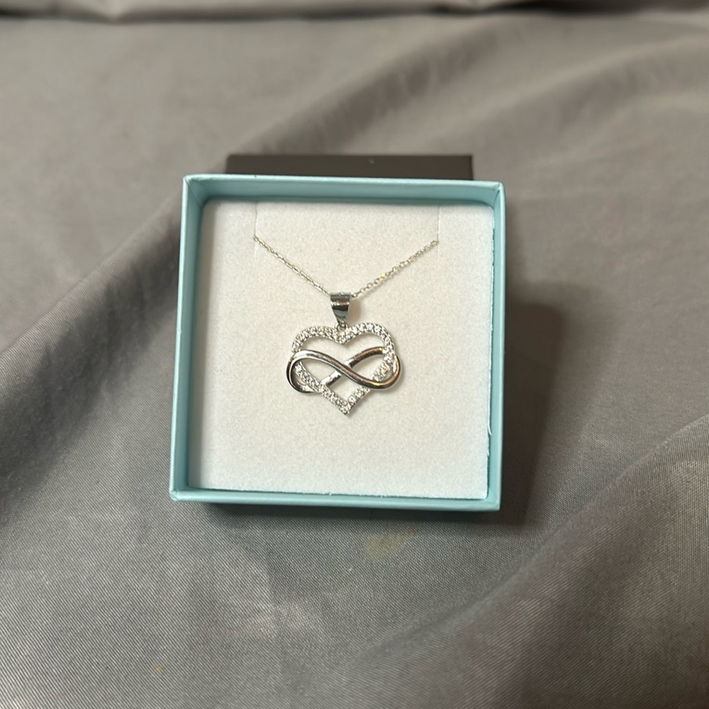 Pendant and Necklace Set